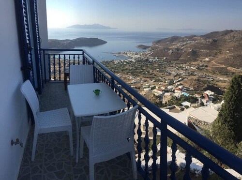 Traditional House in Serifos with Seaview
