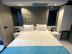 Minibar, kostenloses WLAN, Bettwäsche