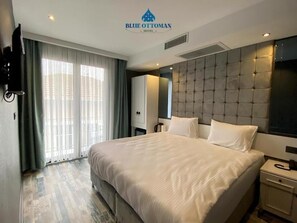 Minibar, kostenloses WLAN, Bettwäsche