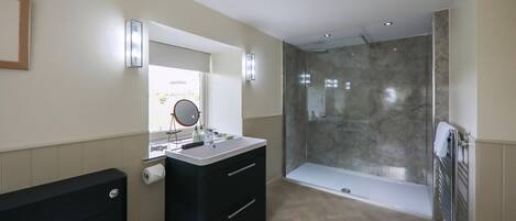 Bathroom | The Wheelhouse, Kirk Yetholm, near Kelso