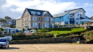 Exterior - Quay House, Porth Beach (Newquay)