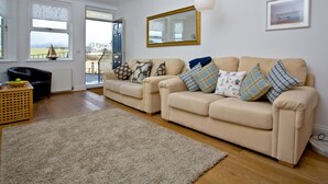 Living area - Quay House, Porth Beach (Newquay)