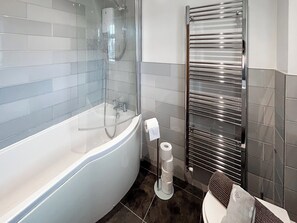Towels - 3 bedroom accommodation in Brancaster, near Wells-next-the-Sea (Brancaster, near Wells-next-the-Sea)
