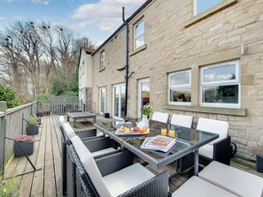 Outdoor dining - 4 bedroom accommodation in Wooler (Wooler)