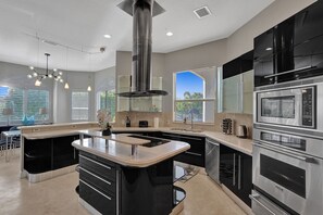 Villa (Multiple Bedrooms) | Interior