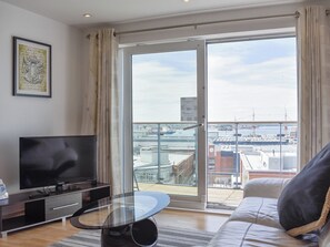 Living area - The Two Bedroom Balcony View (Gunwharf Quays, near Portsmouth)