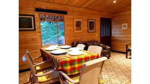 Dining - Yukatan Cabins, Van Gogh House, Lake Tota (Boyacá)