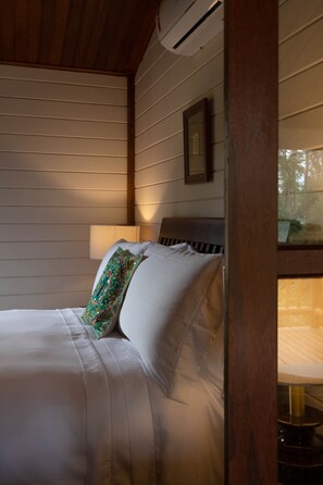 Cabaña Deluxe, 1 habitación, vistas a la montaña, en la zona del jardín | Sábanas de algodón egipcio y ropa de cama de alta calidad