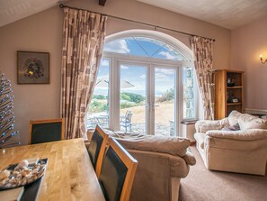 TV, fireplace - 3 bedroom accommodation in Black Rock Sands, near Criccieth (Black Rock Sands, near Criccieth)