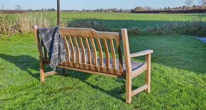 2 Schlafzimmer Unterkunft in Caythorpe, near Nottingham