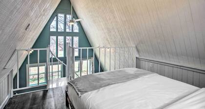 Couples Getaway A-Frame Secluded Cabin near Lake Thunderbird. Near OU ~17 mi.