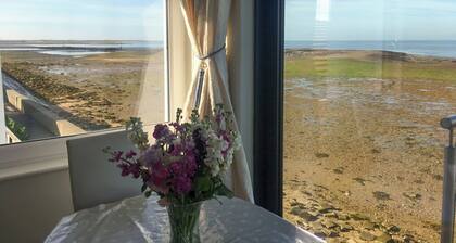 4 bedroom accommodation in Point Clear Bay