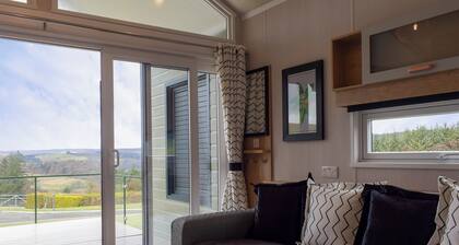 Lake Vyrnwy Luxury Glamping Pod 2