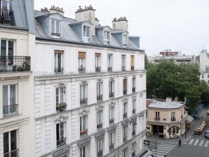 Balcony - Charming Cocoon   Near The Sacré Coeur Basilica (Paris)