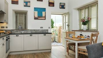 Dishwasher, freezer