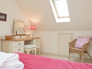 3 bedrooms, free WiFi, bed sheets - JUBILEUM LODGE (UK27999) (Watton)