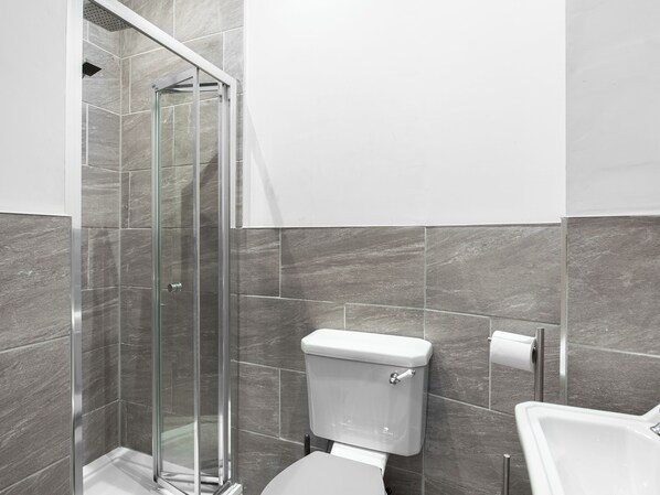 Unclassified image, 1 of 7, button