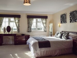 5 chambres, Wi-Fi gratuit, draps fournis