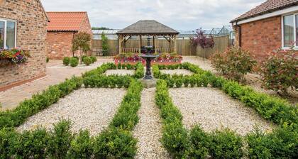 2 bedroom accommodation in North Somercotes, Mabelthorpe