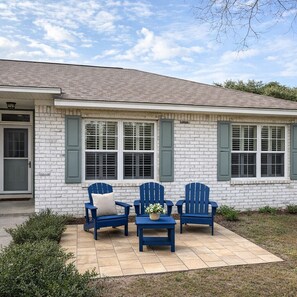Exterior - Pool House, Short Drive to Beach, Grill, Smart TV (Navarre)