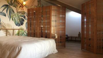 4 makuuhuonetta, silitysrauta/-lauta, ilmainen Wi-Fi