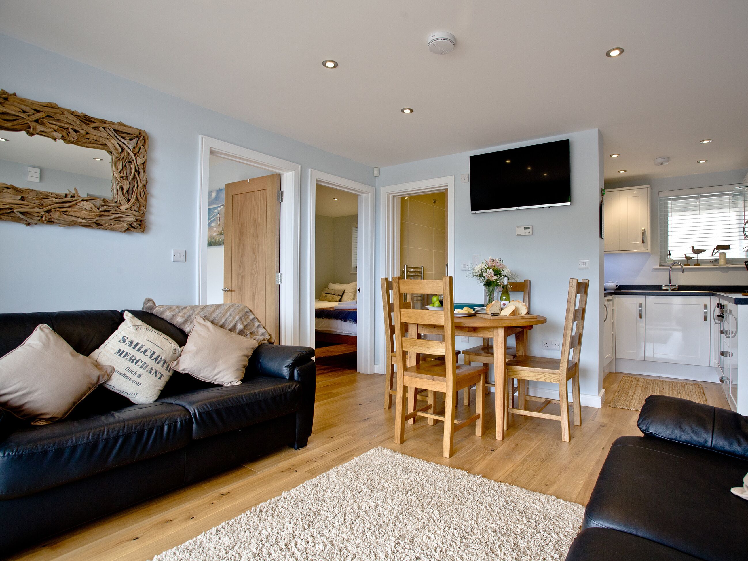 2 Bedroom Accommodation In Brixham - Brixham