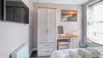 1 bedroom, free WiFi, bed sheets