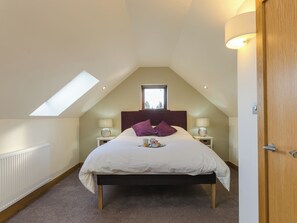 3 bedrooms, free WiFi, bed sheets
