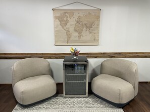 Luokittelematon kuva, 2 kautta 45, painike