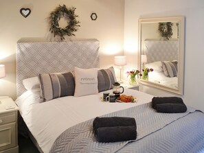 2 bedrooms, free WiFi, bed sheets - 2 bedroom accommodation in Southrepps (Southrepps)