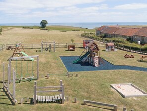 Children's area - 5 bedroom accommodation in Scalby, Scarborough (Scalby, Scarborough)