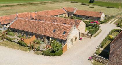 5 bedroom accommodation in Scalby, Scarborough