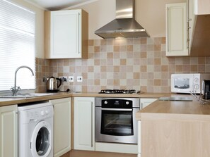 Hochstuhl, Kochgeschirr/Geschirr/Besteck