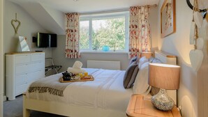 3 chambres, Wi-Fi gratuit, draps fournis