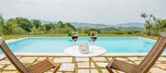 Villa Todari - Three Bedroom Villa, Sleeps 10