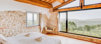 Villa Todari - Three Bedroom Villa, Sleeps 10