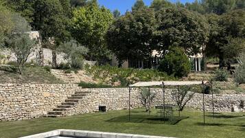 Piscine extérieure, piscine chauffée