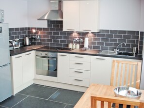 Dishwasher - 1 bedroom accommodation in Ystrad Meurig (Ystrad Meurig)