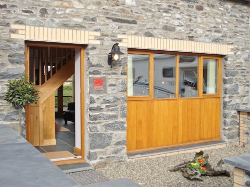 1 bedroom accommodation in Ystrad Meurig