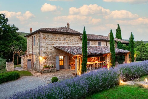 Villa Tirelli - Five Bedroom Villa, Sleeps 10