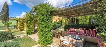 Villa Tolomei - Neun Schlafzimmer Villa, Schläft 18