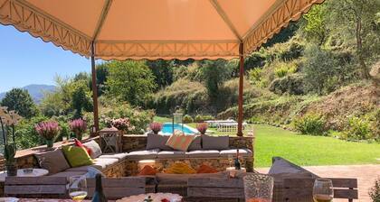 Villa Melinda - Four Bedroom Villa, Sleeps 8