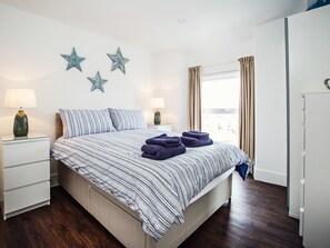 3 chambres, Wi-Fi gratuit, draps fournis