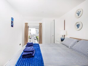 3 quartos, Wi-Fi de cortesia, roupa de cama