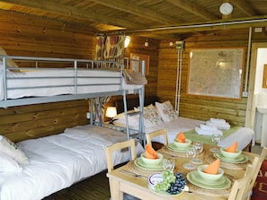 1 chambre, Wi-Fi gratuit, draps fournis
