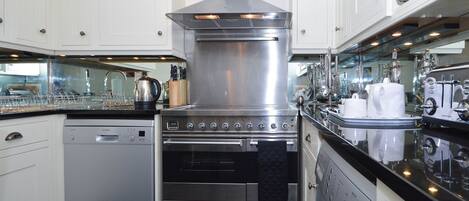 Dishwasher, highchair