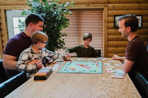 Games room - Jacuzzis & Family Kitchen & Entertainment Area (North Utica)
