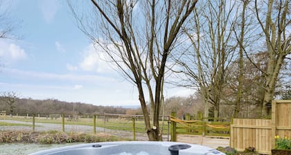 Farmhouse Cottage - UK1285