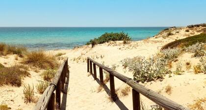 Villa Minni - Three Bedroom Villa, Sleeps 6