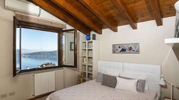 4 chambres, fer et planche Ă  repasser, accĂšs Internet, draps fournis